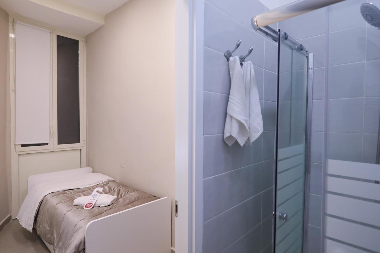 Residenza Esposito Economy Rooms Napoli Eksteriør bilde