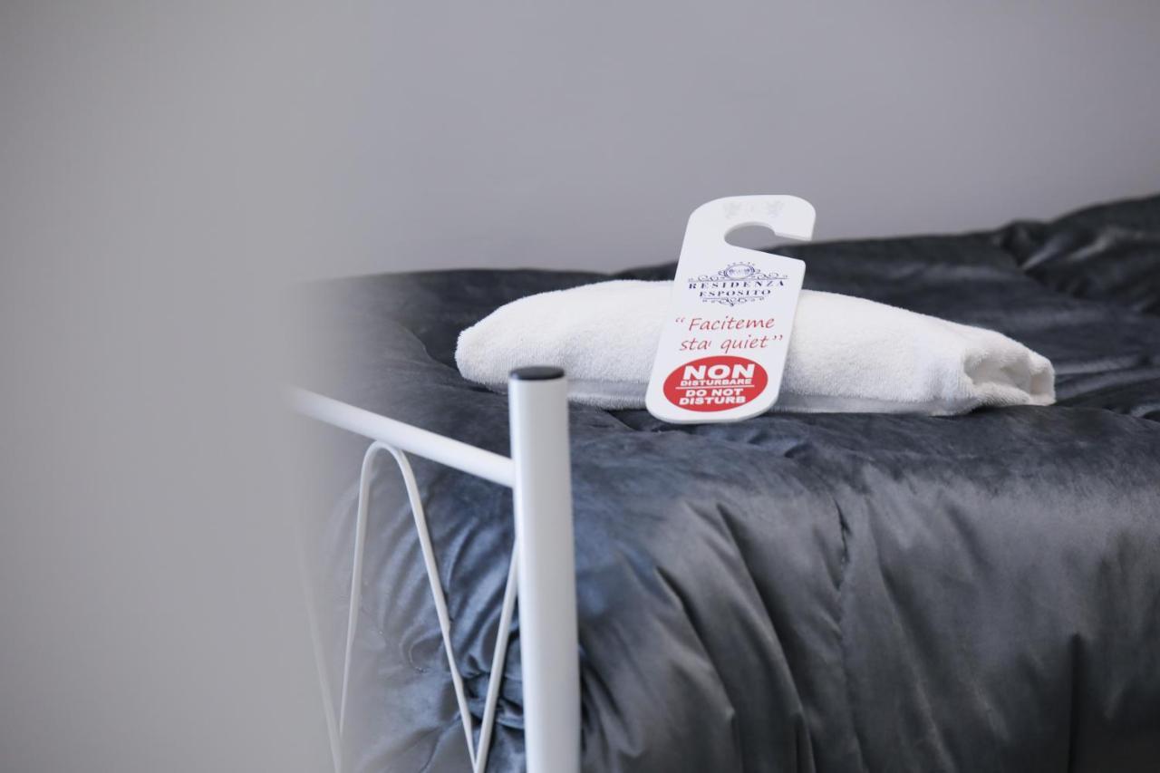Residenza Esposito Economy Rooms Napoli Eksteriør bilde
