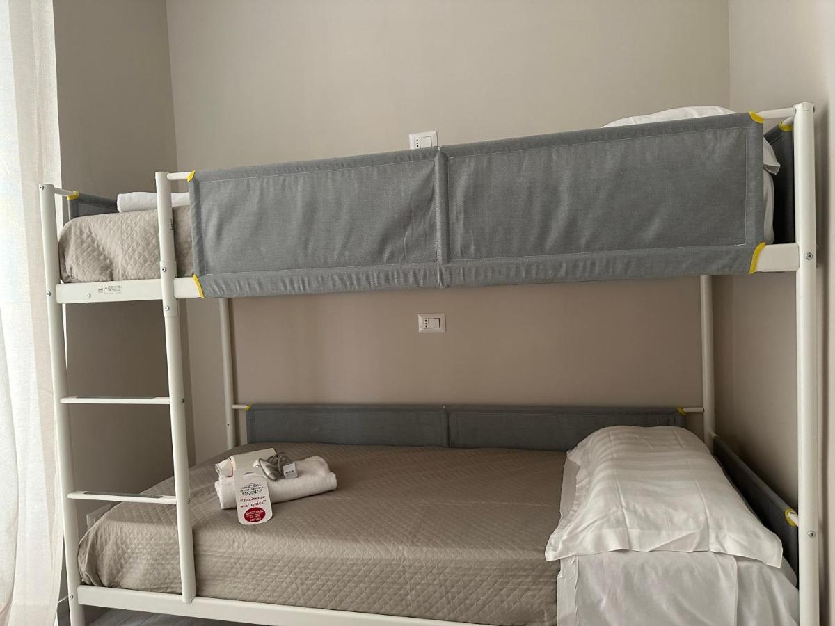 Residenza Esposito Economy Rooms Napoli Eksteriør bilde