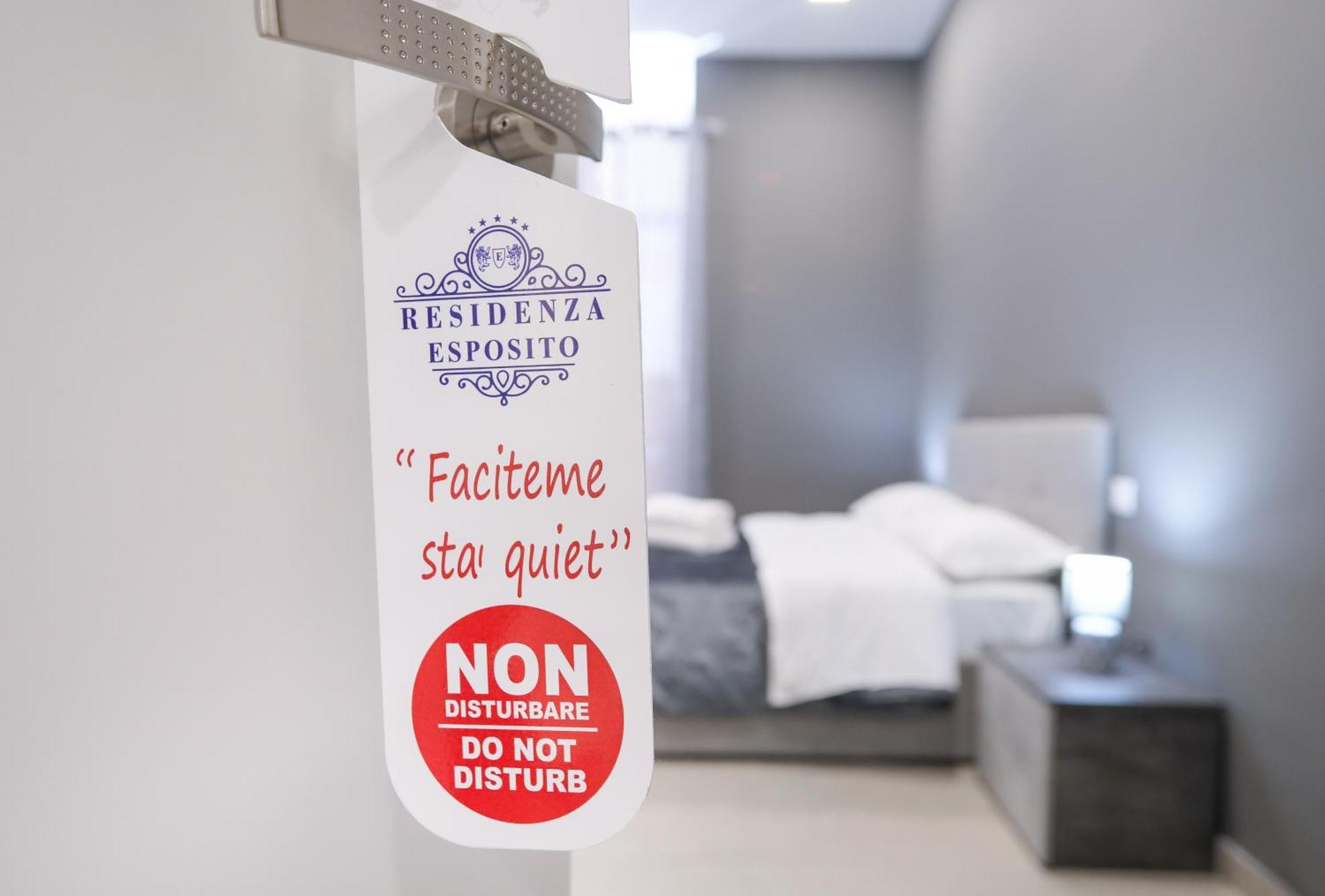 Residenza Esposito Economy Rooms Napoli Rom bilde